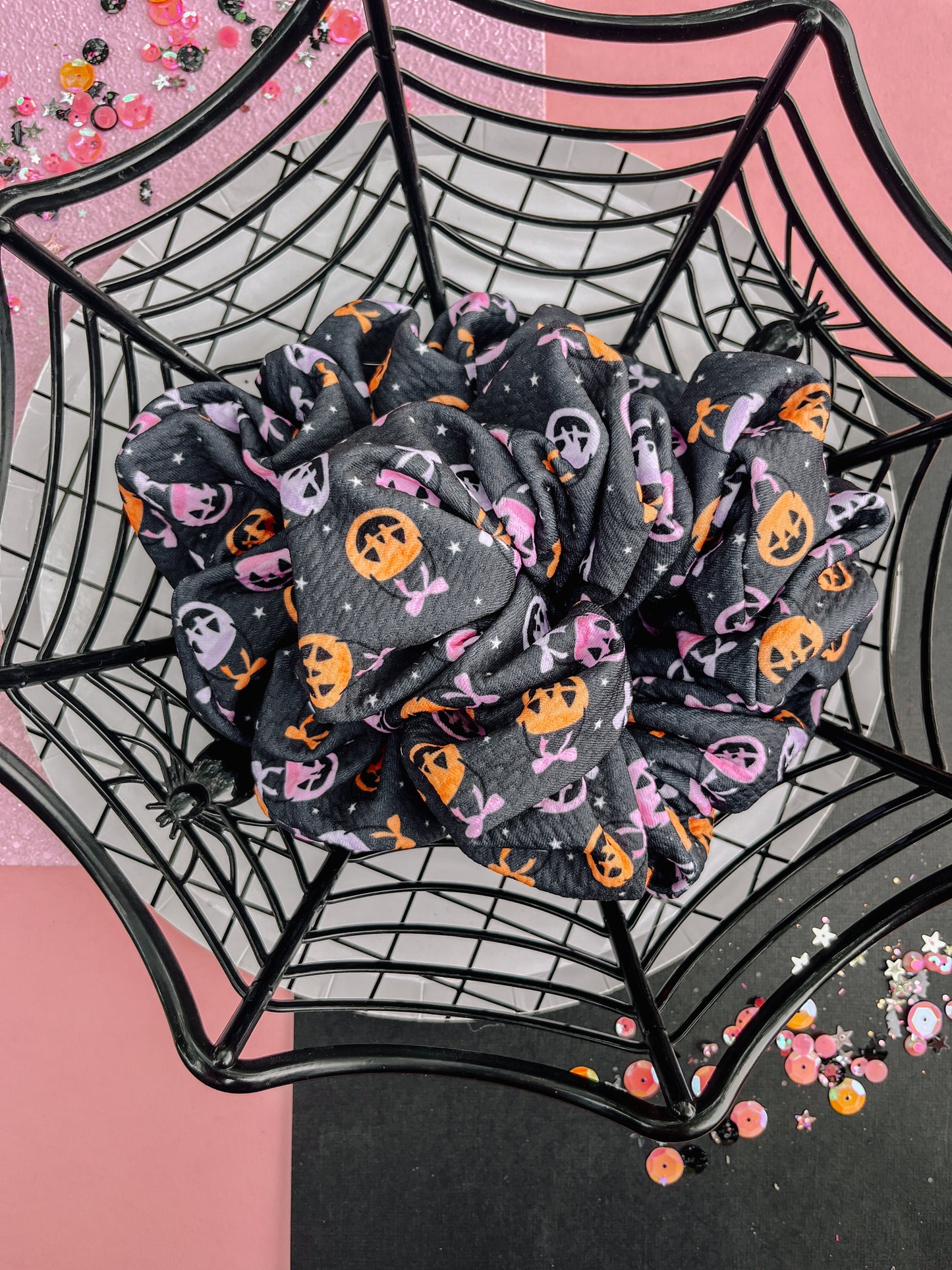 Black|Pumpkin Bow Buckets Oversized Scrunchie