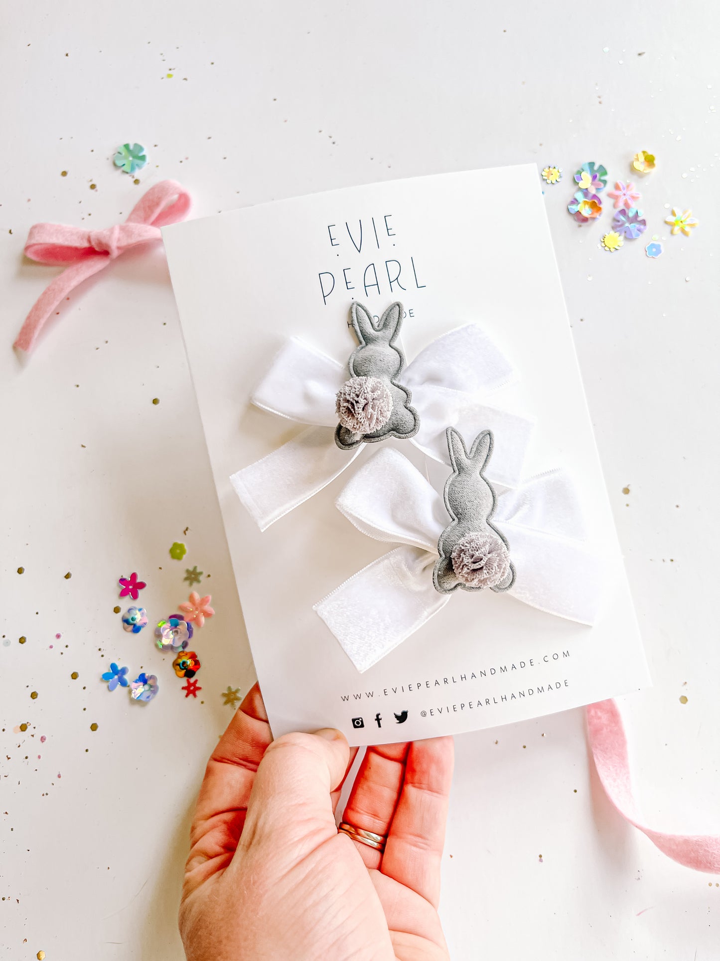 Gray Bunny White Velvet Pigtail Bows