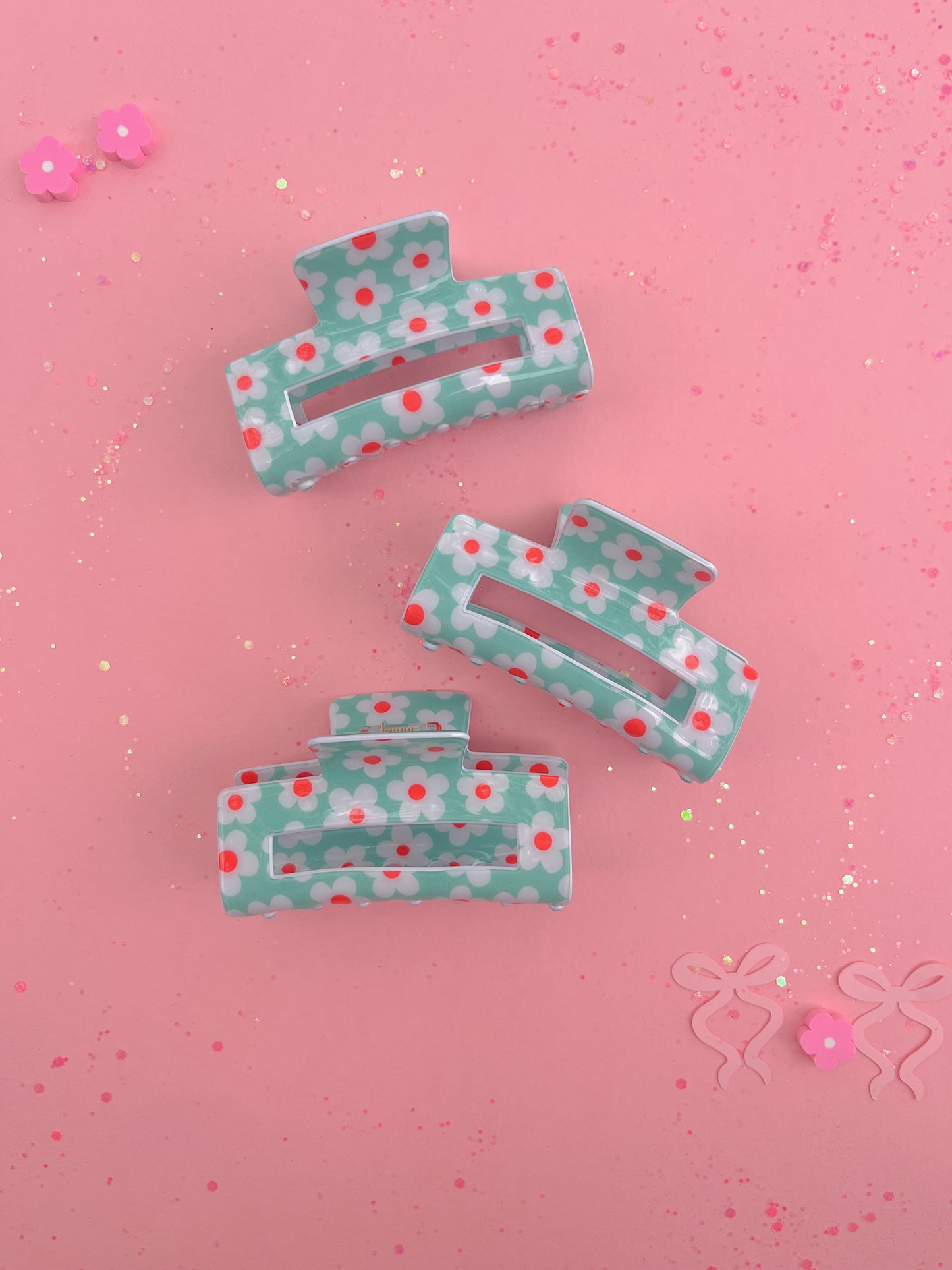 Mint Daisy Claw Clip