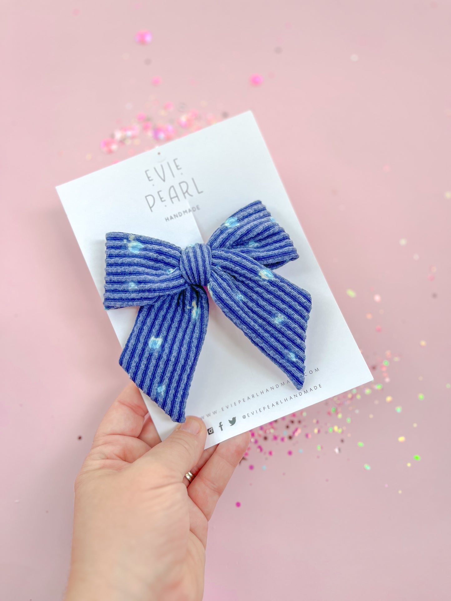 Large Blue Floral Ribbed Pinwheel