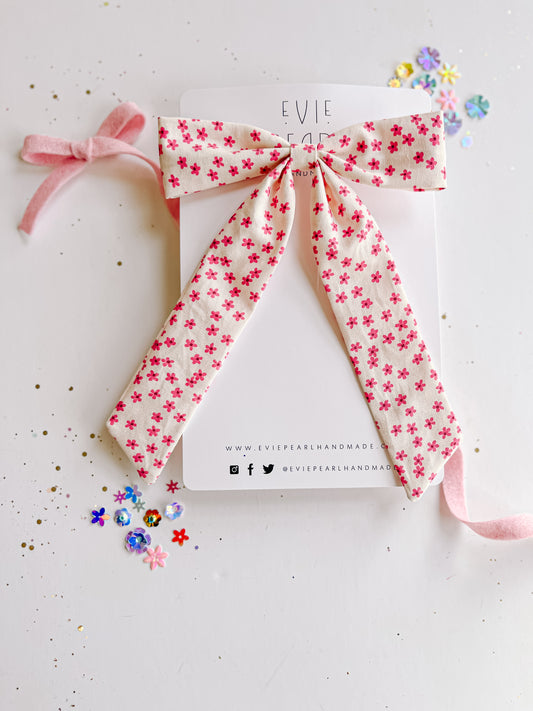 Pink Daisy Long Tailed Bow