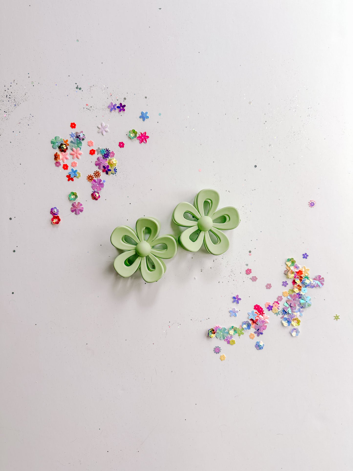 Green Flower Claw Clip
