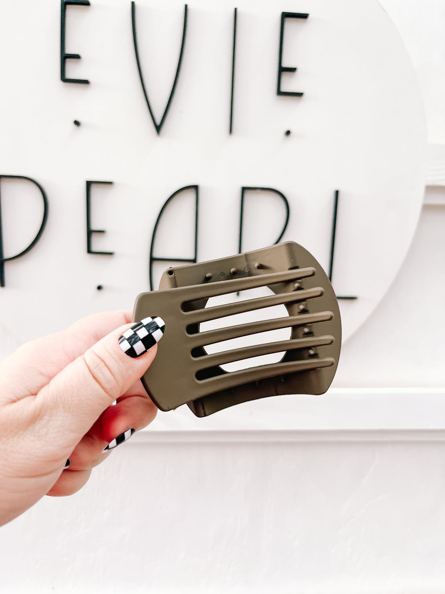 Brown Flat Medium Claw Clip