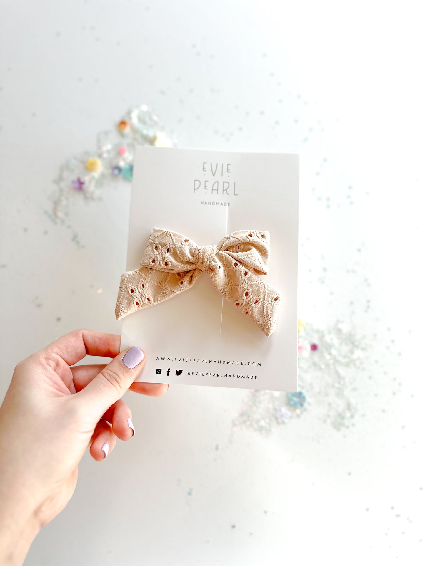 Pale Pink Eyelet Medium Pinwheel Bow