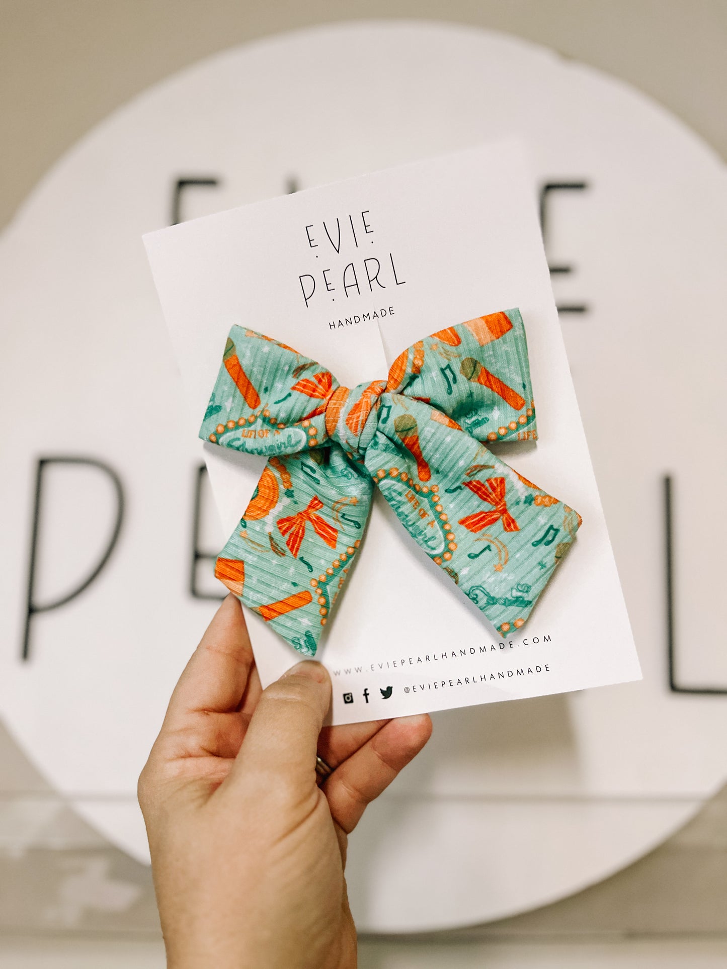 Showgirls large pinwheel bow