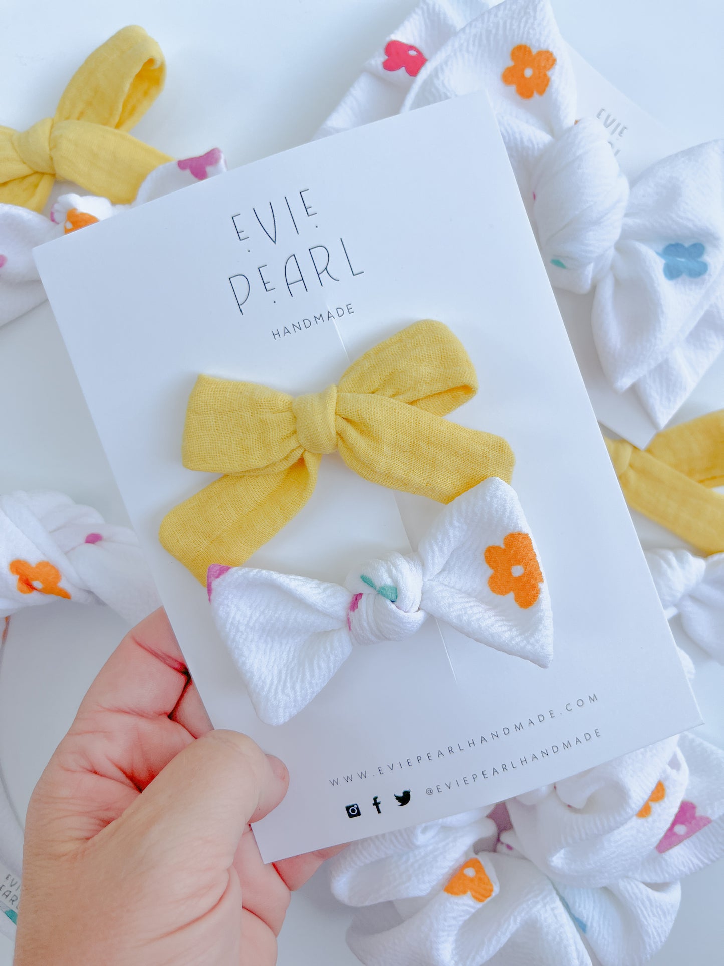 Small Monthly Bow Subscription