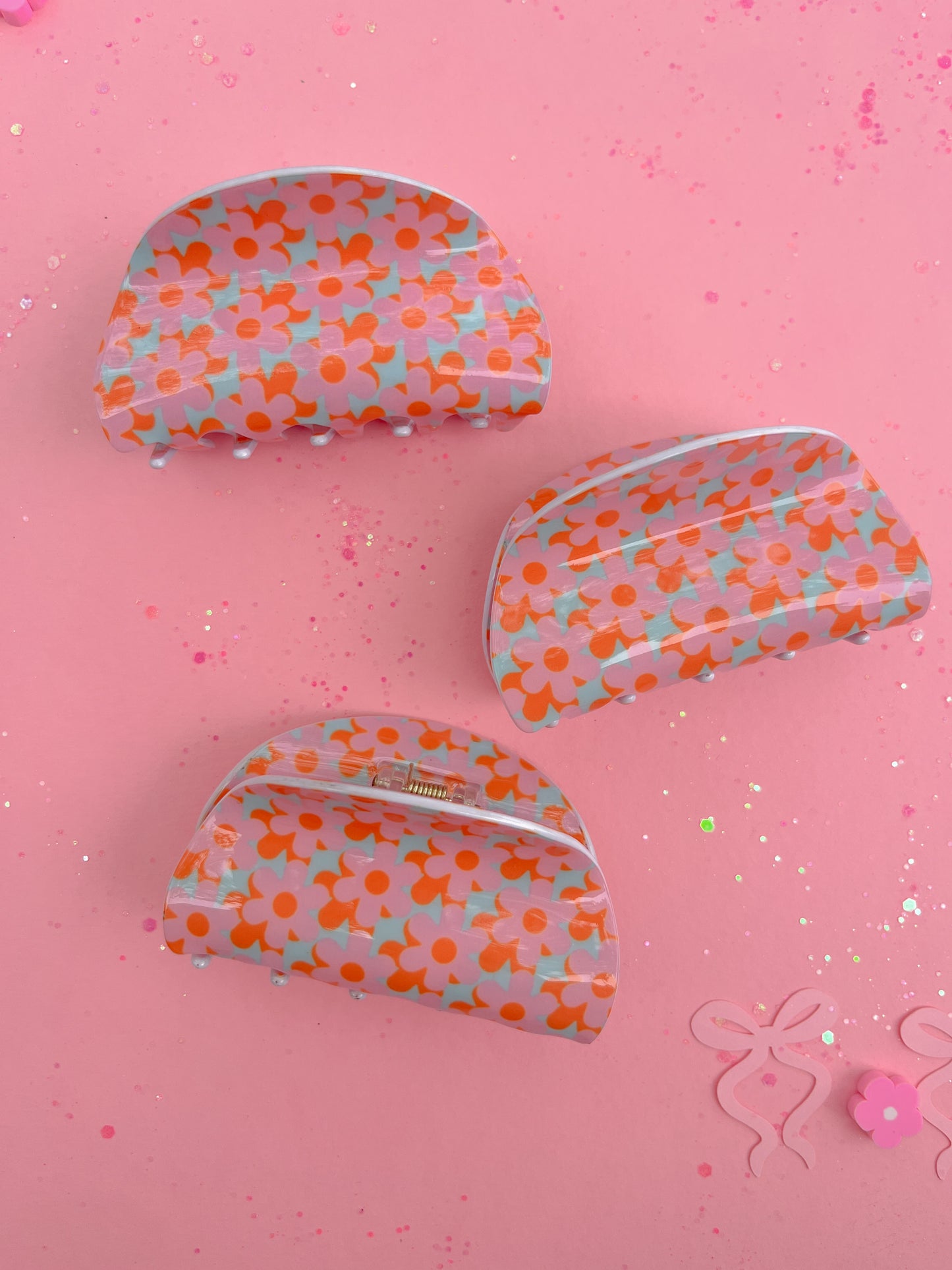 Groovy Daisy Claw Clip