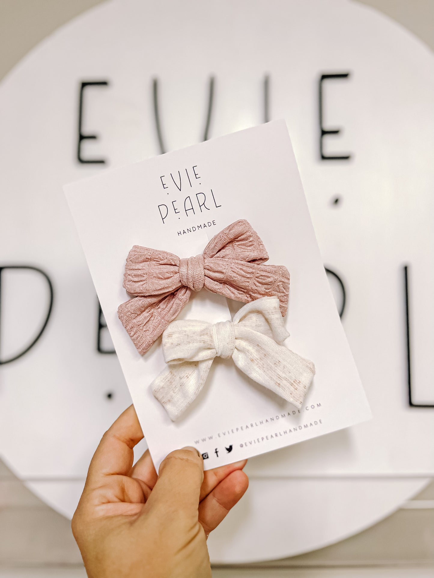 Small Monthly Bow Subscription