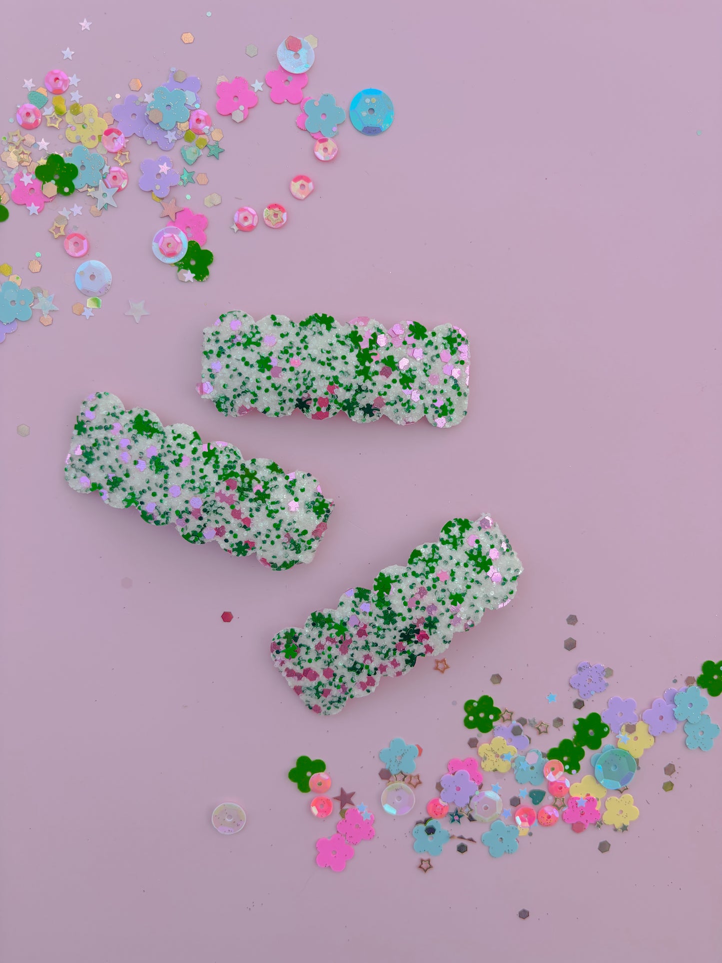Lucky Clover Glitter Snap Clip