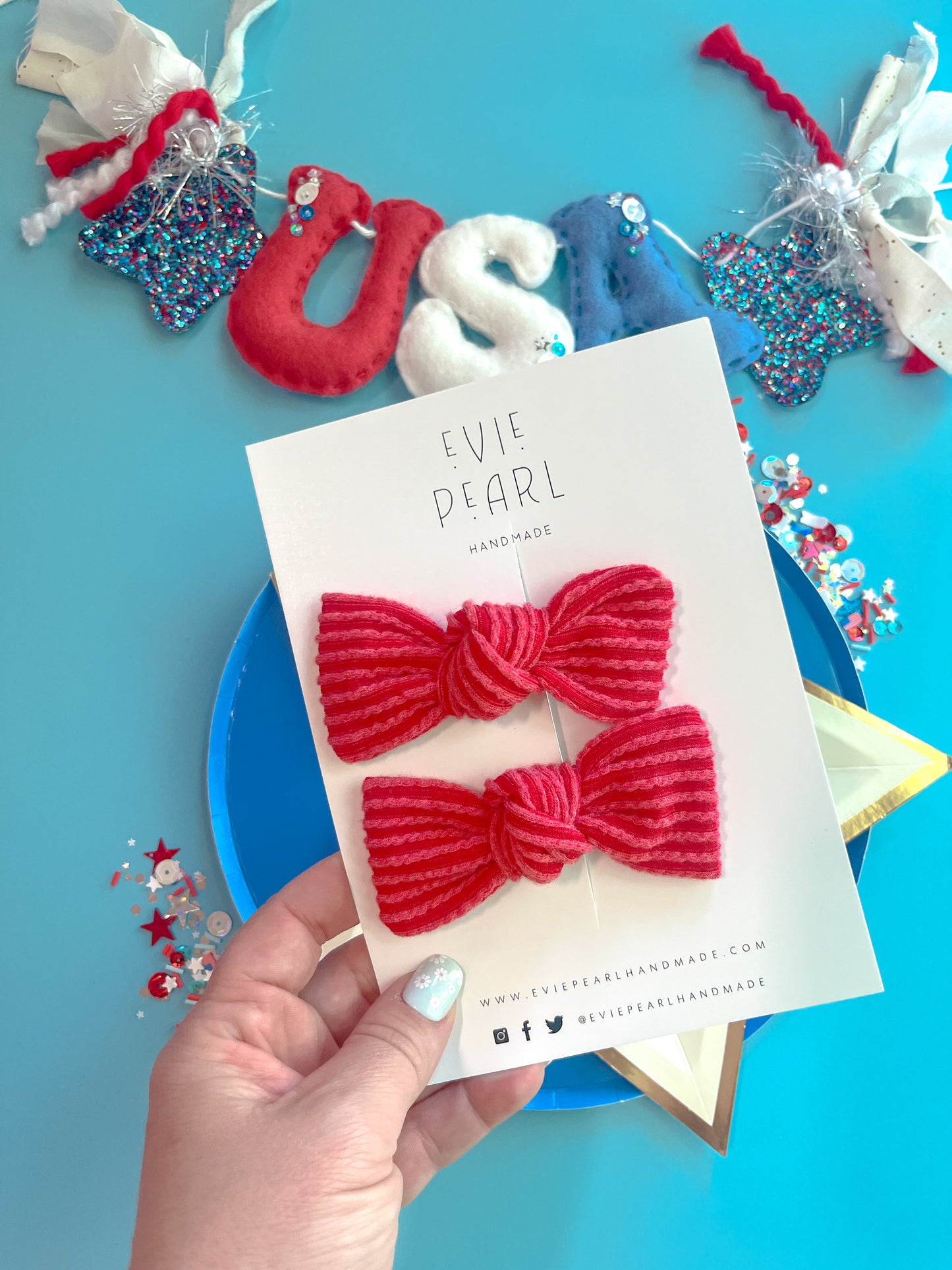Red Ribbed Knot Bow Pigtails