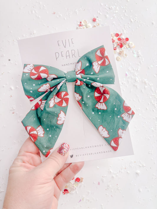 Green Peppermint Medium Sailor Bow