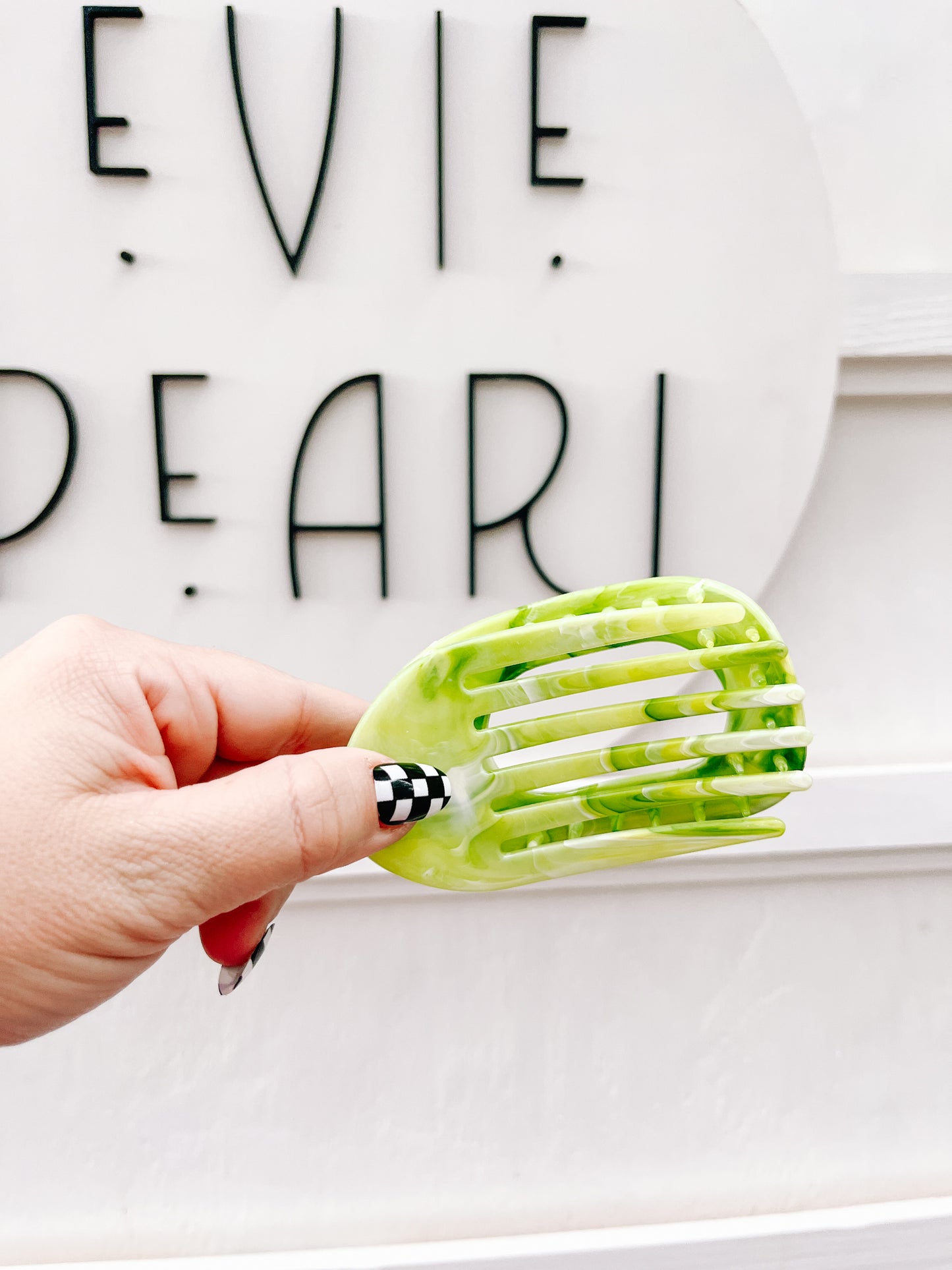 Green Marbled Flat Medium Claw Clip