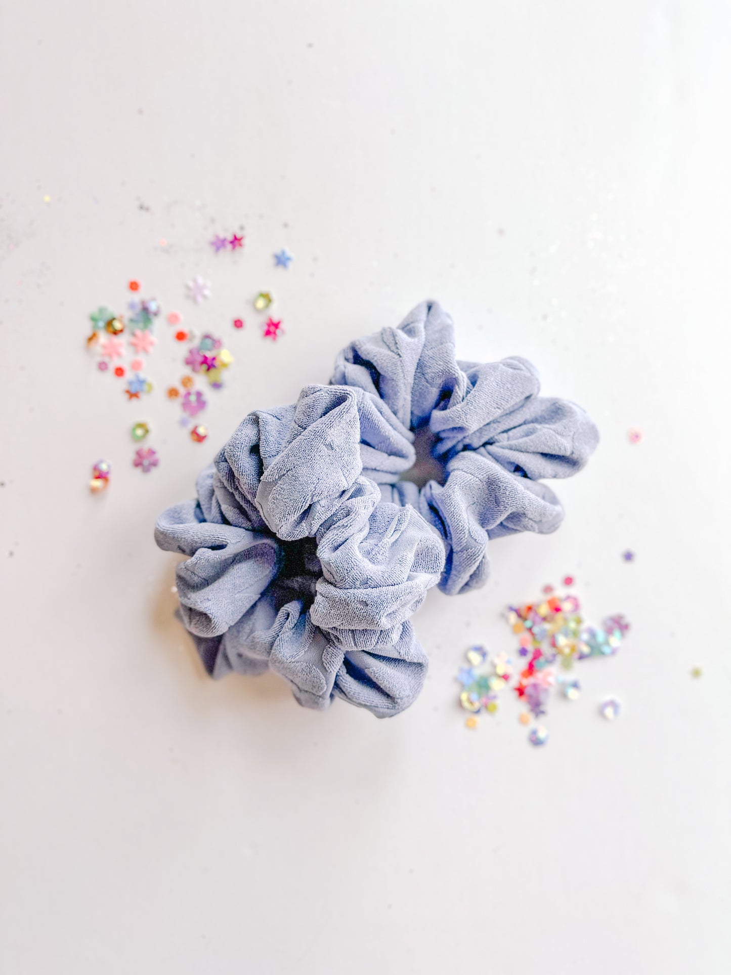 Blue Daisy Flocked Oversized Scrunchy