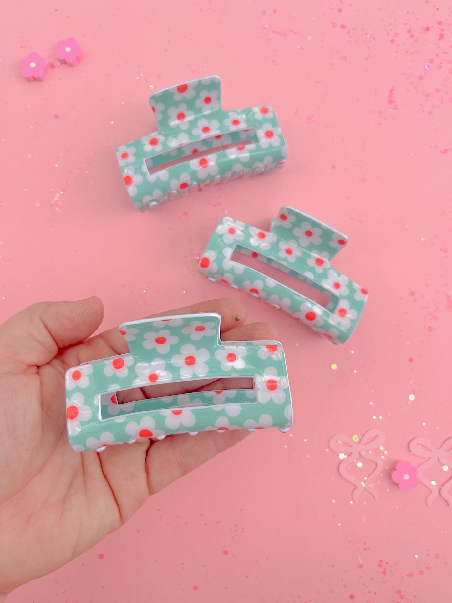 Mint Daisy Claw Clip