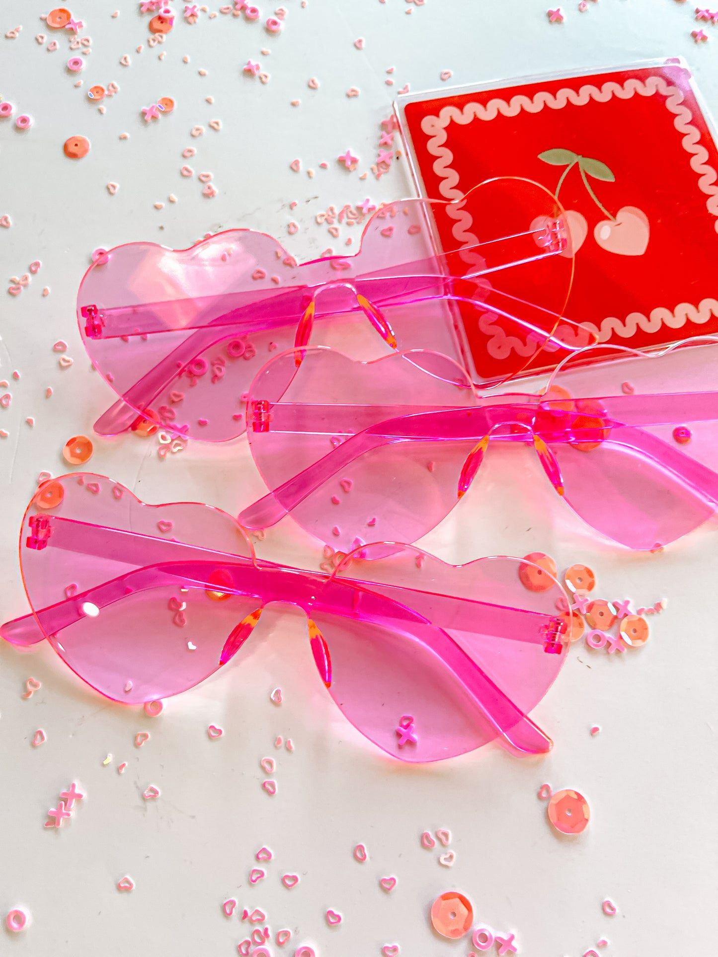 Pink Heart Sunnies- FREE WITH $10 or more purchase. Add ONLY ONE to Cart!🎀
