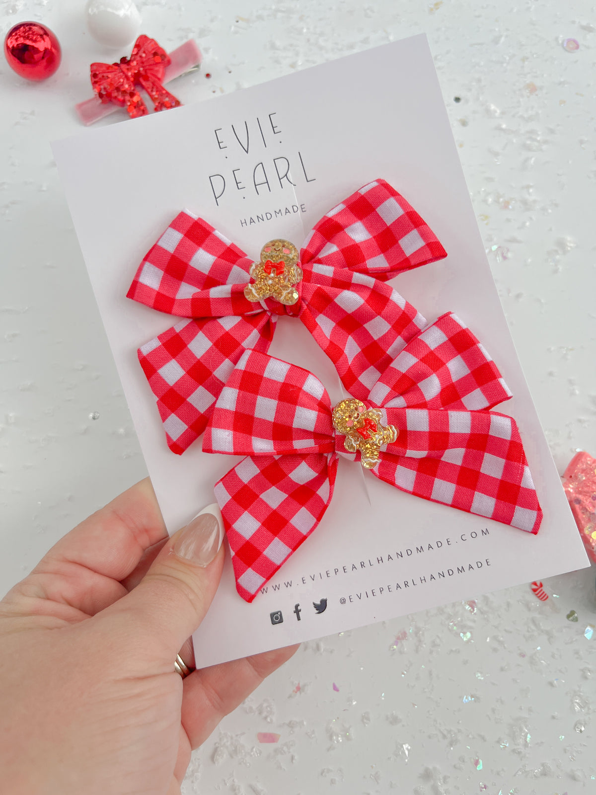 Red Grid Gingerbread Medium Pinwheel Pigtail Bows