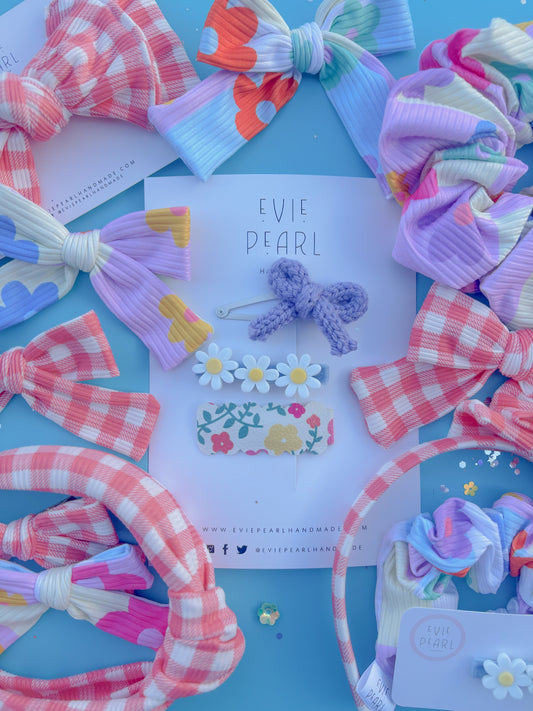 handmade hair bow subscription box for girls and babies with spring accessories