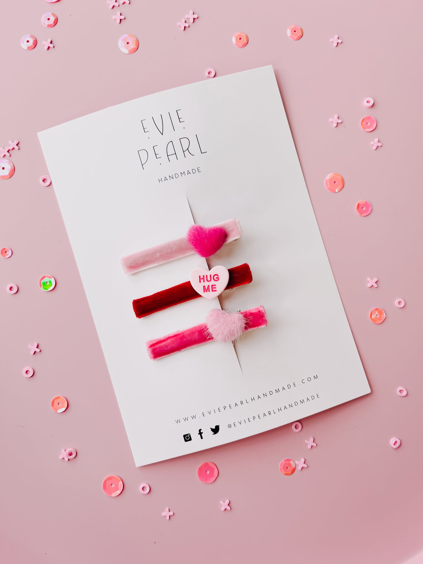 Fuzzy Heart Hug Me Trio Clip Set