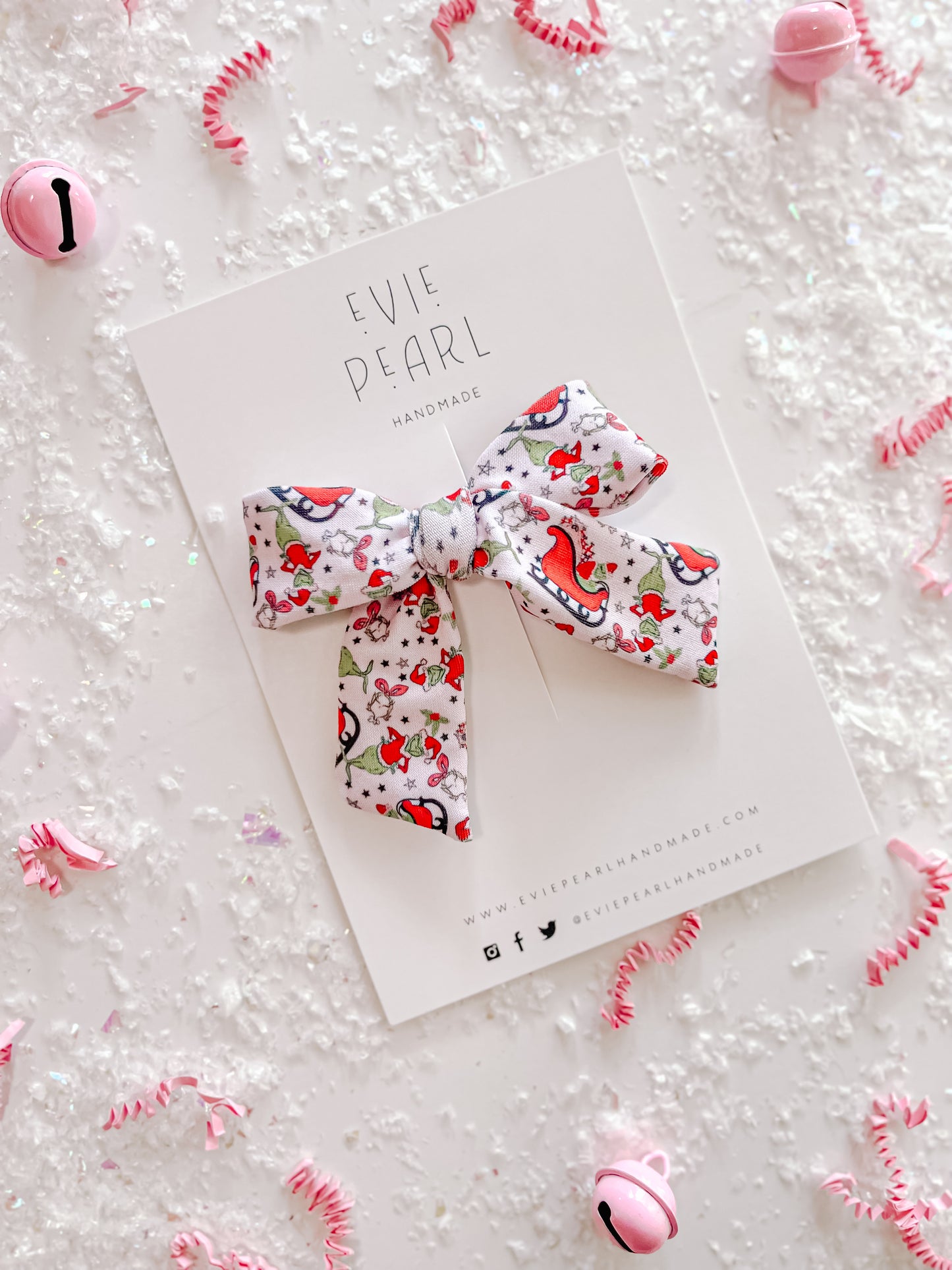 Grinch Sleigh Pinwheel Bow