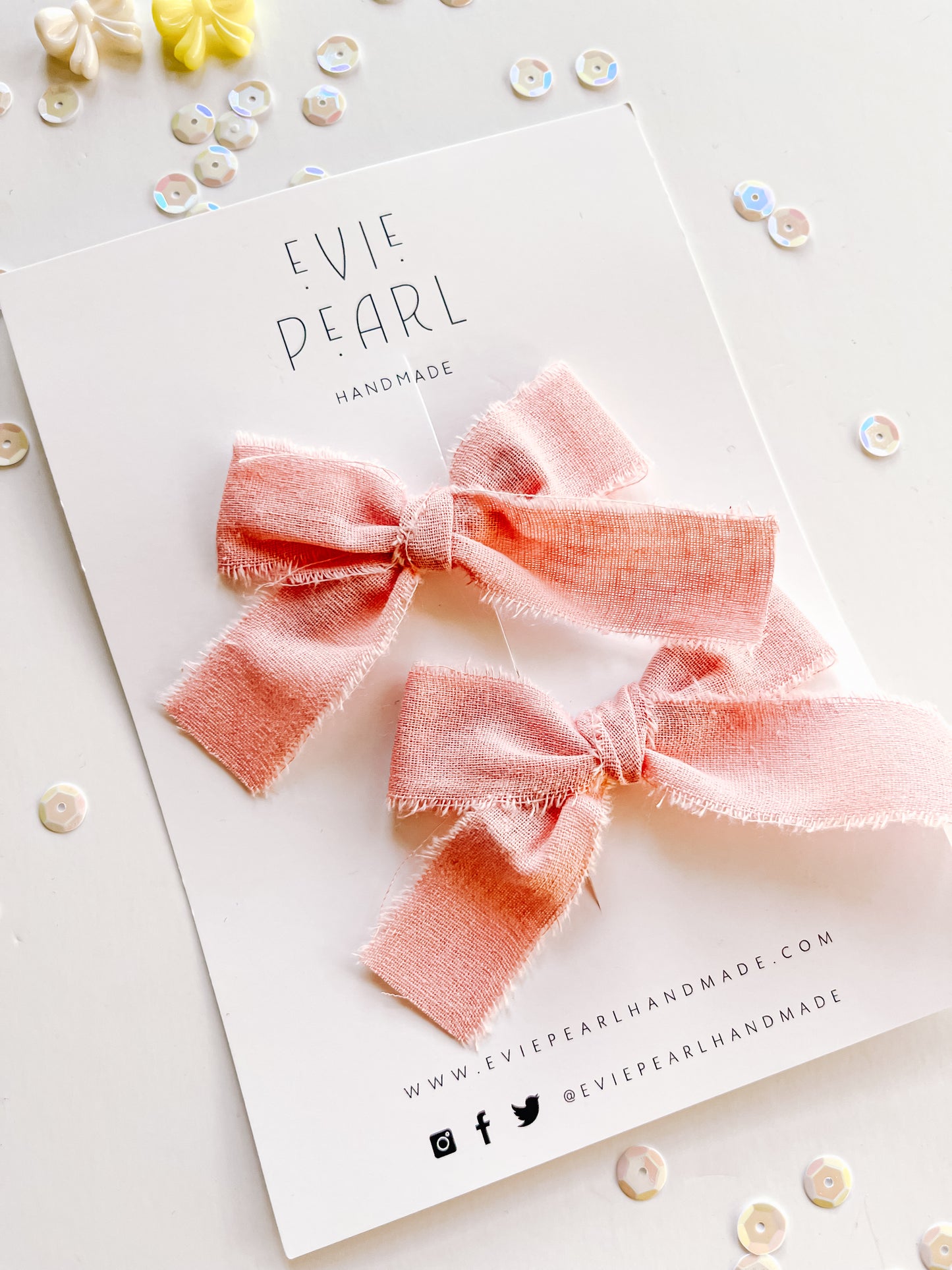 Light Pink Raw Edge Pigtail Set