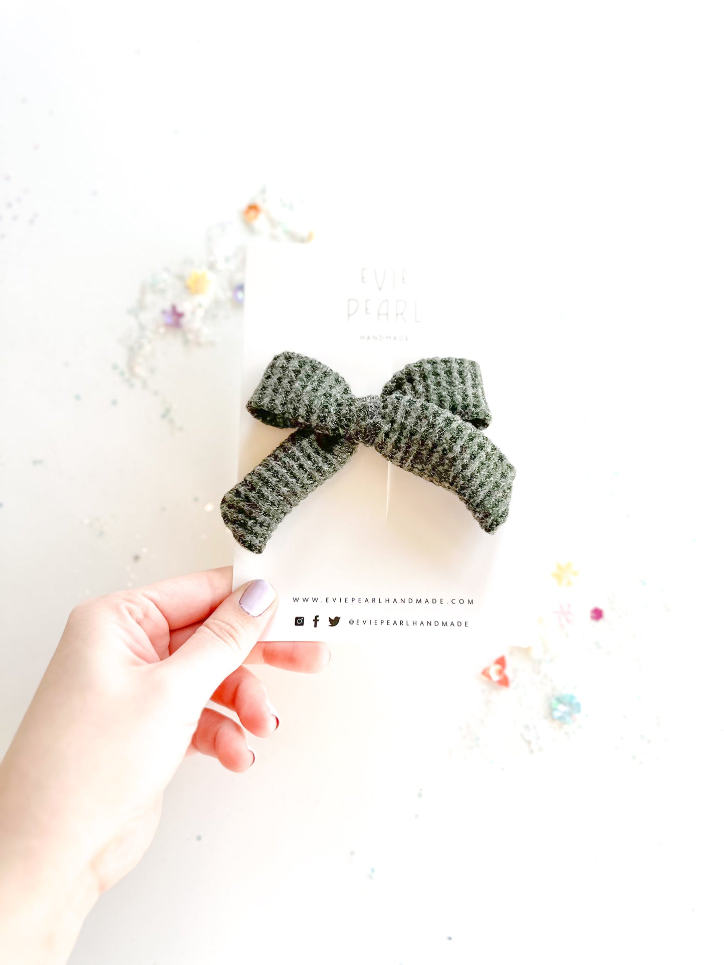 Green Sweater Medium Pinwheel Bow