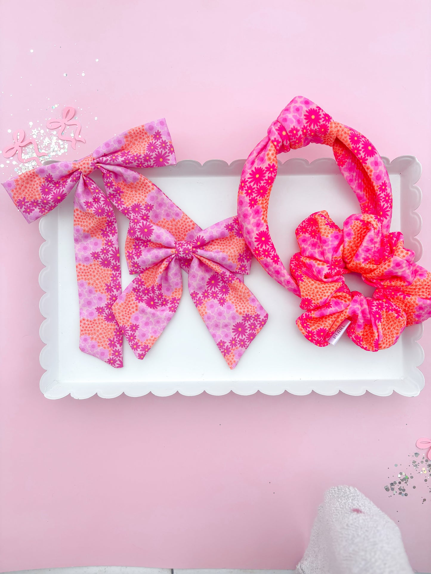 Pink & Orange Daisy Medium Sailor Bow