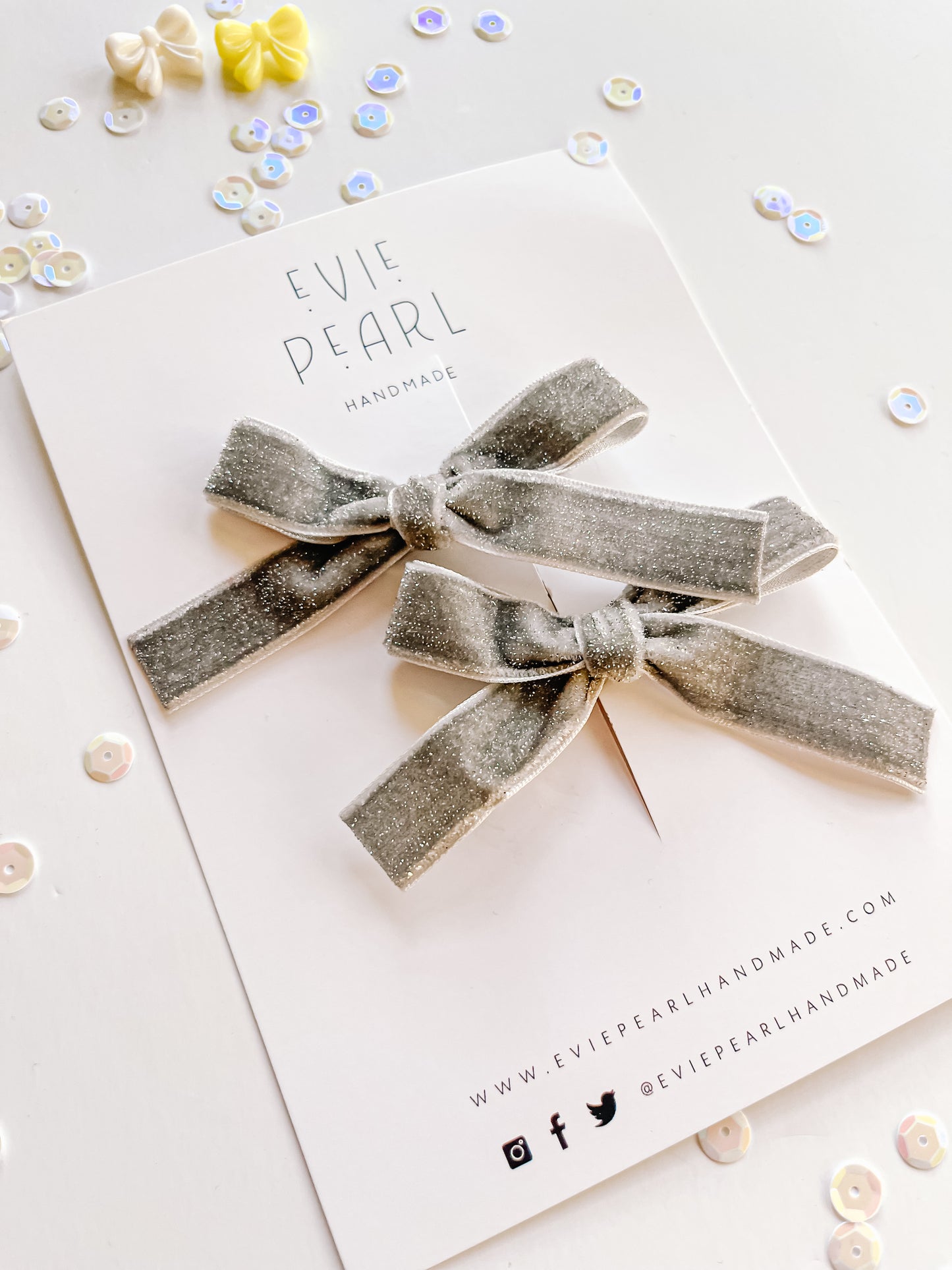 Gray Glitter Pigtail Set