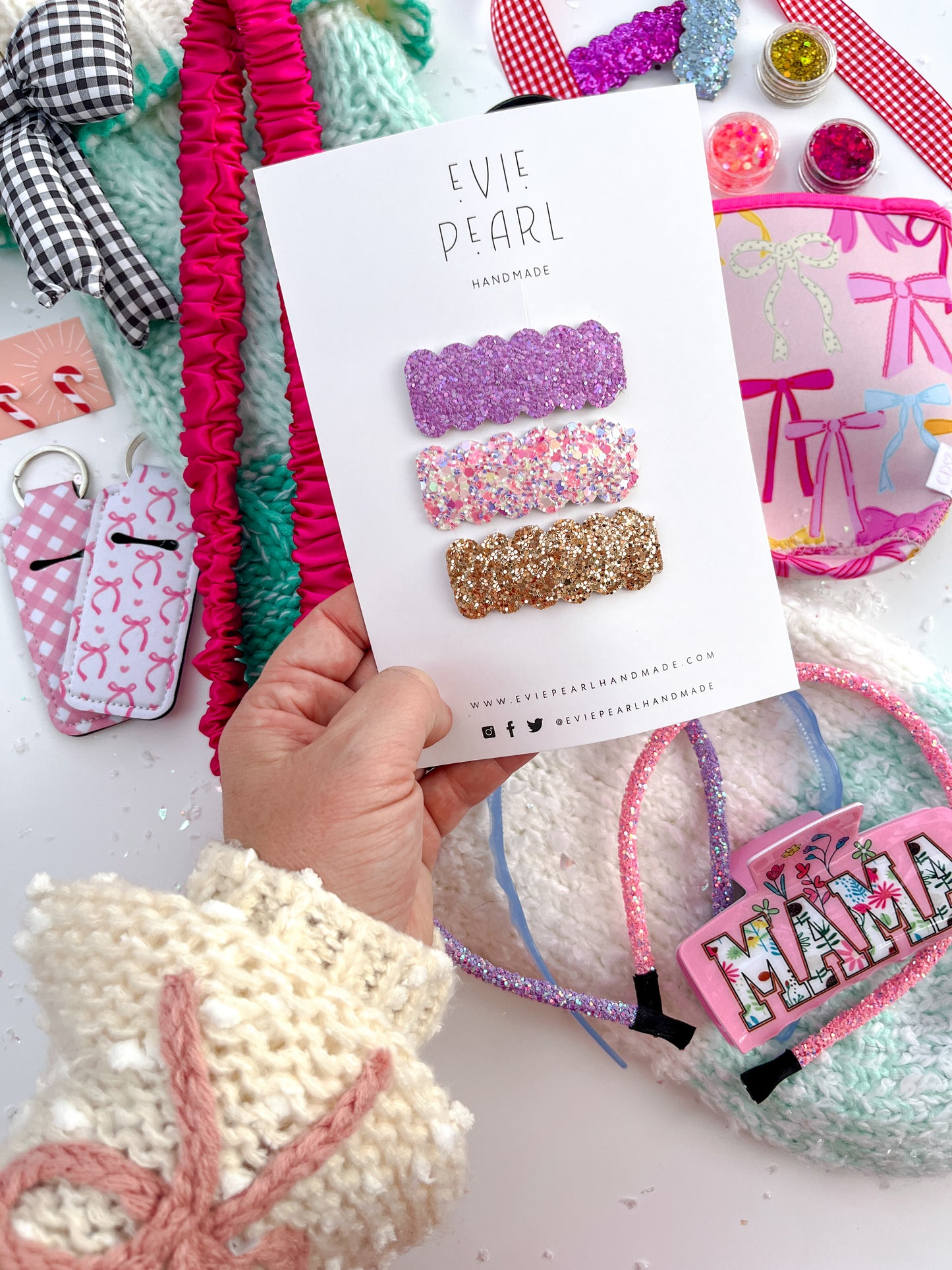 Three Mystery Glitter Snap Clip