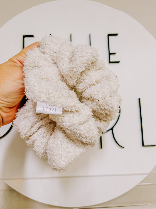 Cream Sherpa Oversized Scrunchie