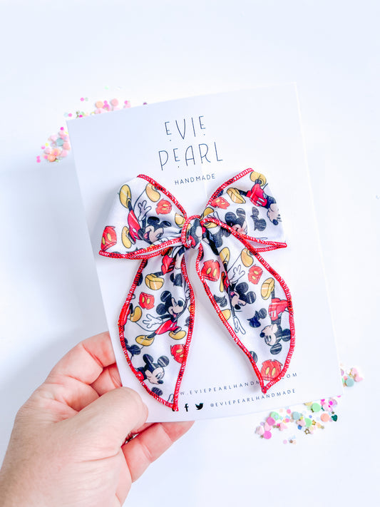 Red Classic Mouse Medium Bow