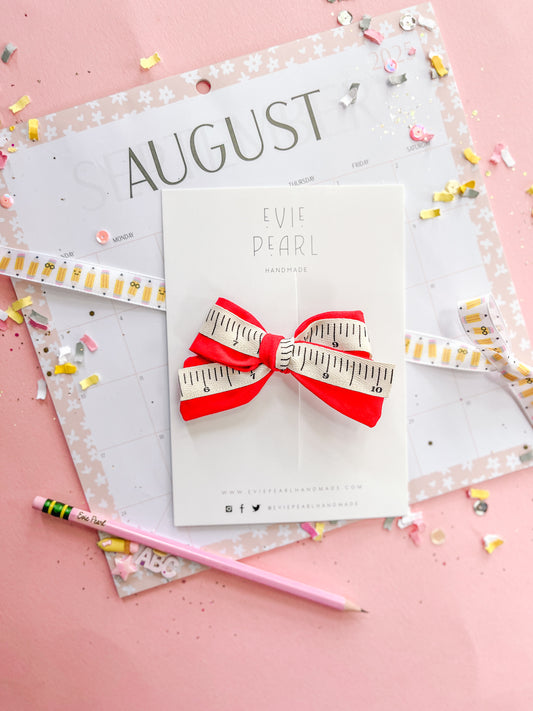 Red Ruler Medium Pinwheel Bow