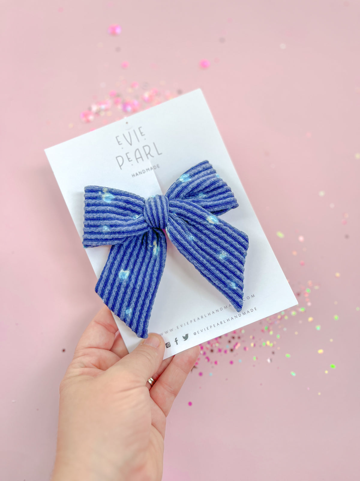Large Blue Floral Ribbed Pinwheel