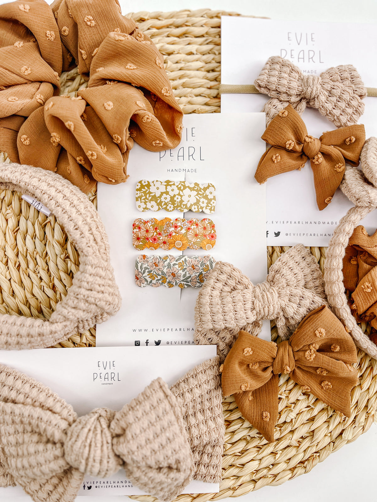 Medium Monthly Bow Subscription