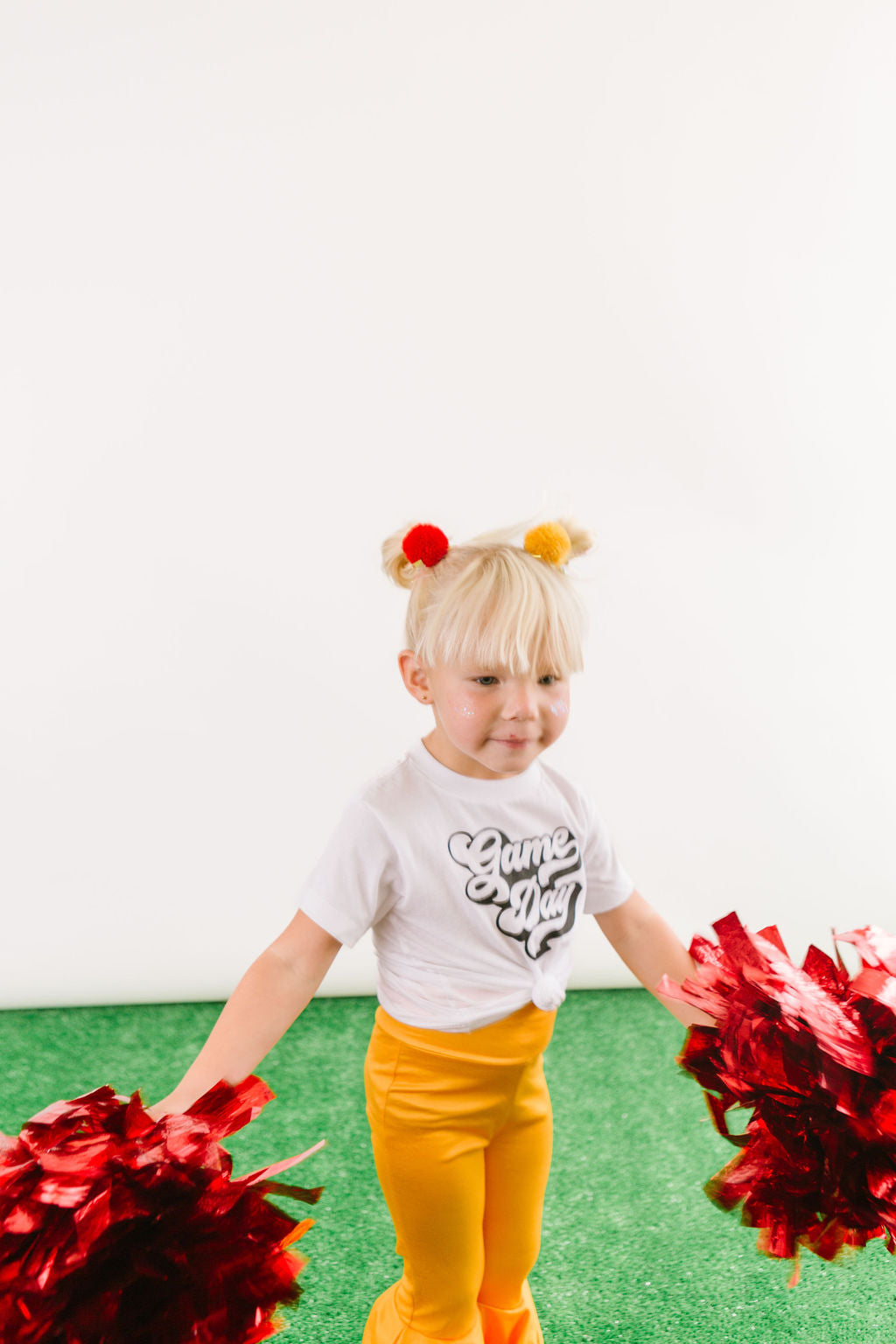 Red & Gold Party Pom Pom Clip Set