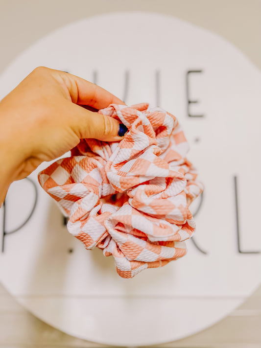 Peachy Pink Checkered Oversized Scrunchie