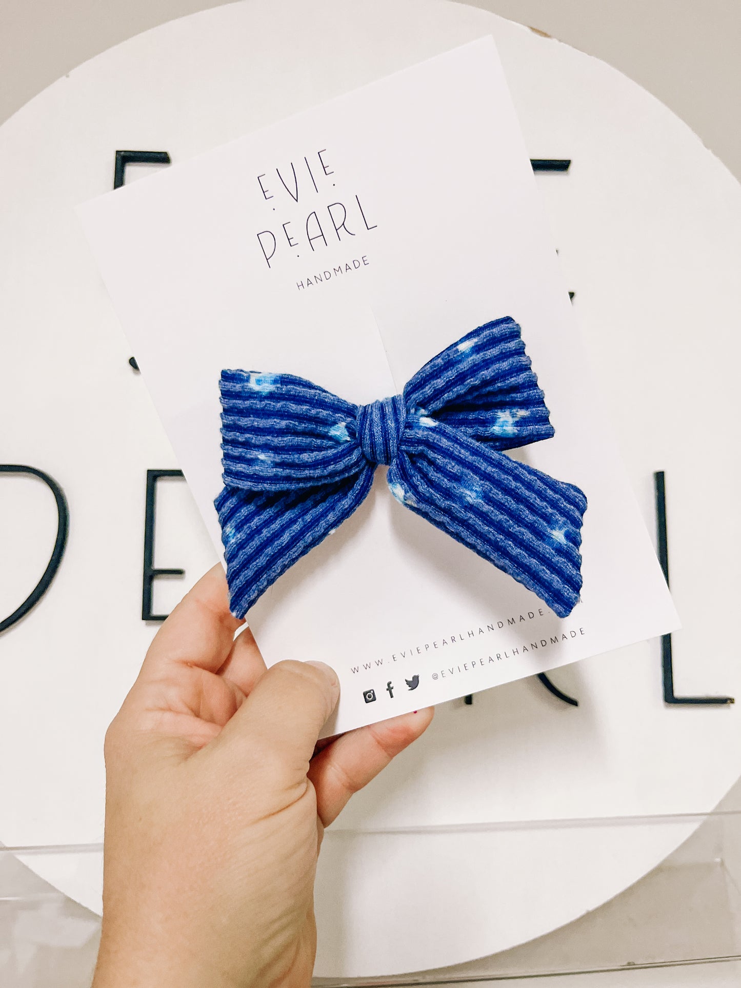 Medium Navy Floral Ribbed Pinwheel Bow