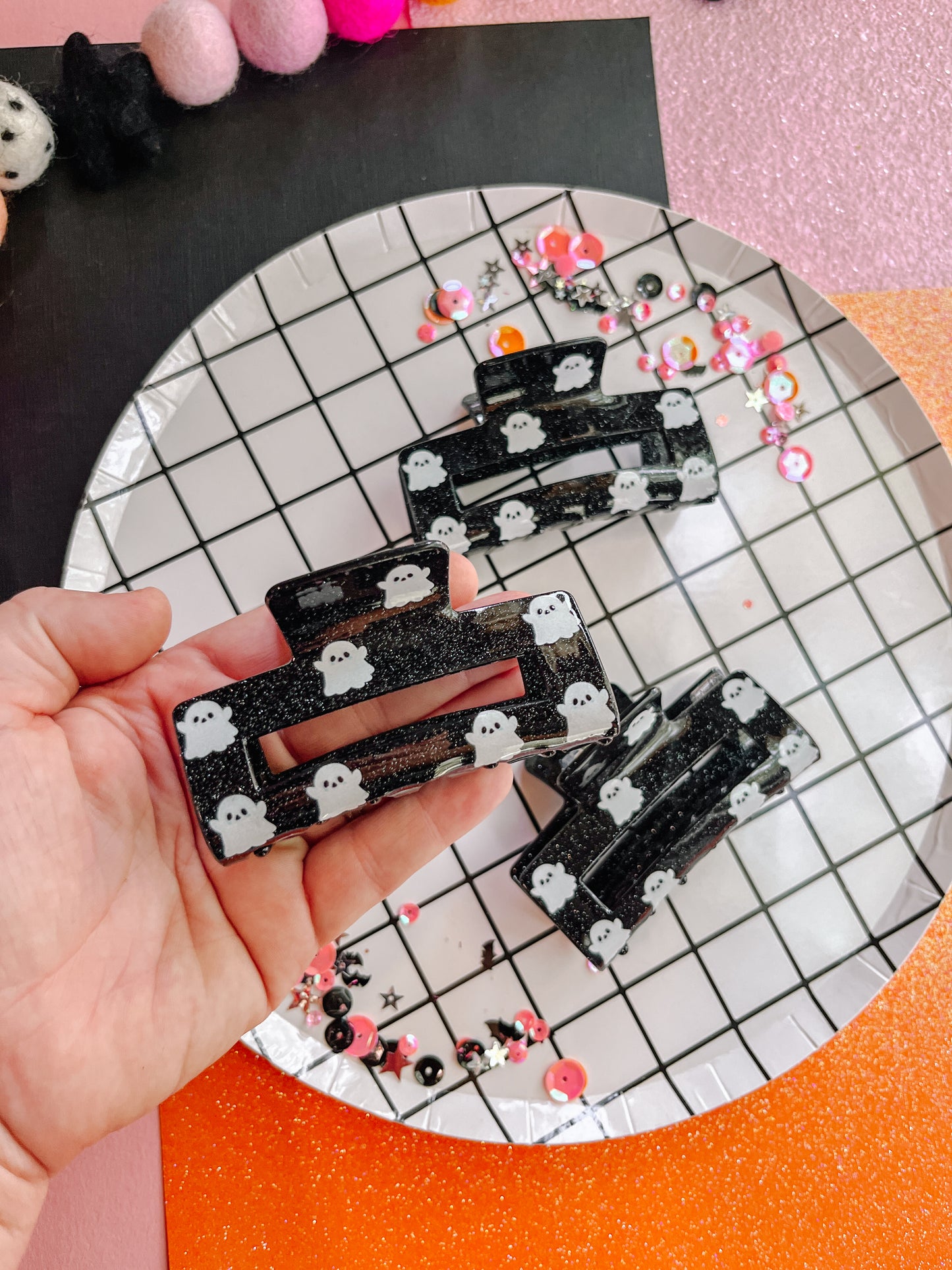 Black Ghost Medium Claw Clip