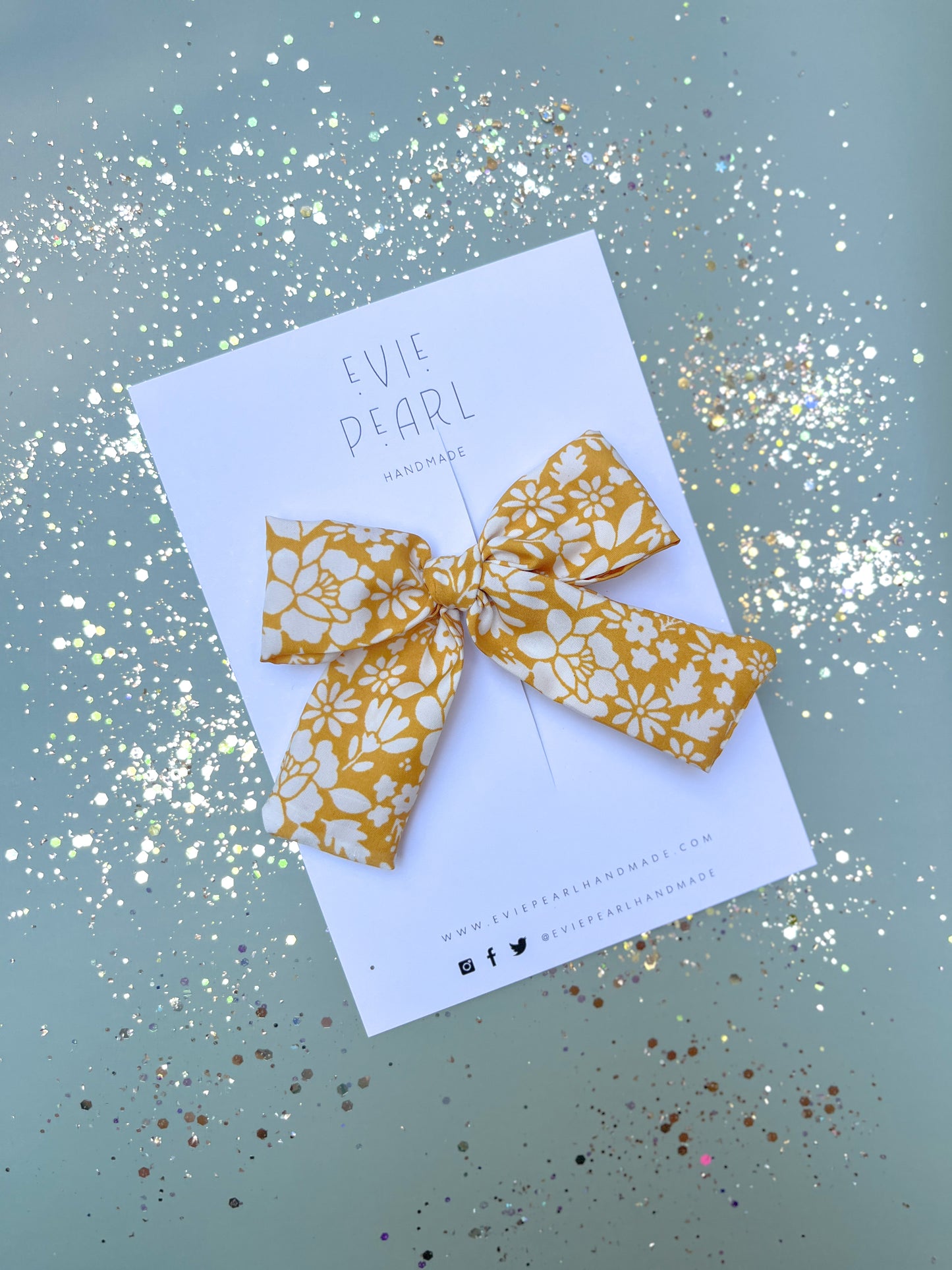 Golden Floral Medium Bow