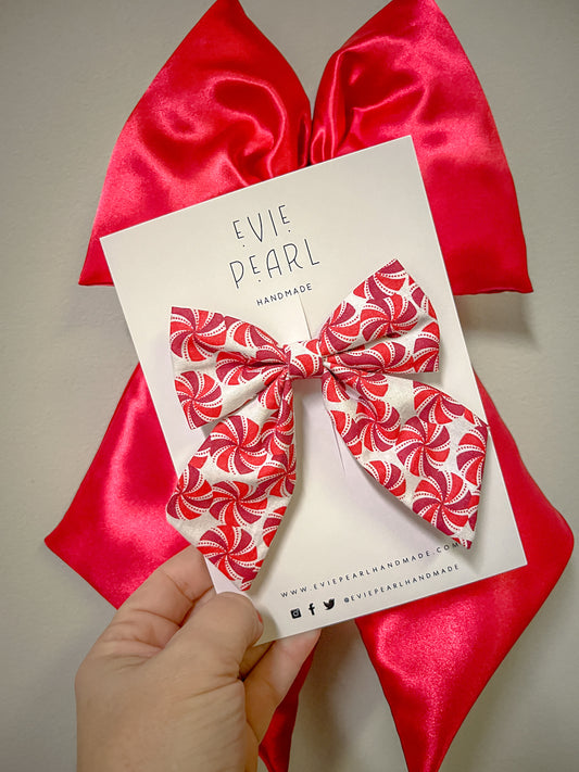 Peppermint Medium Sailor Bow