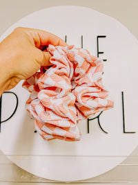 Peachy Pink Checkered Oversized Scrunchie