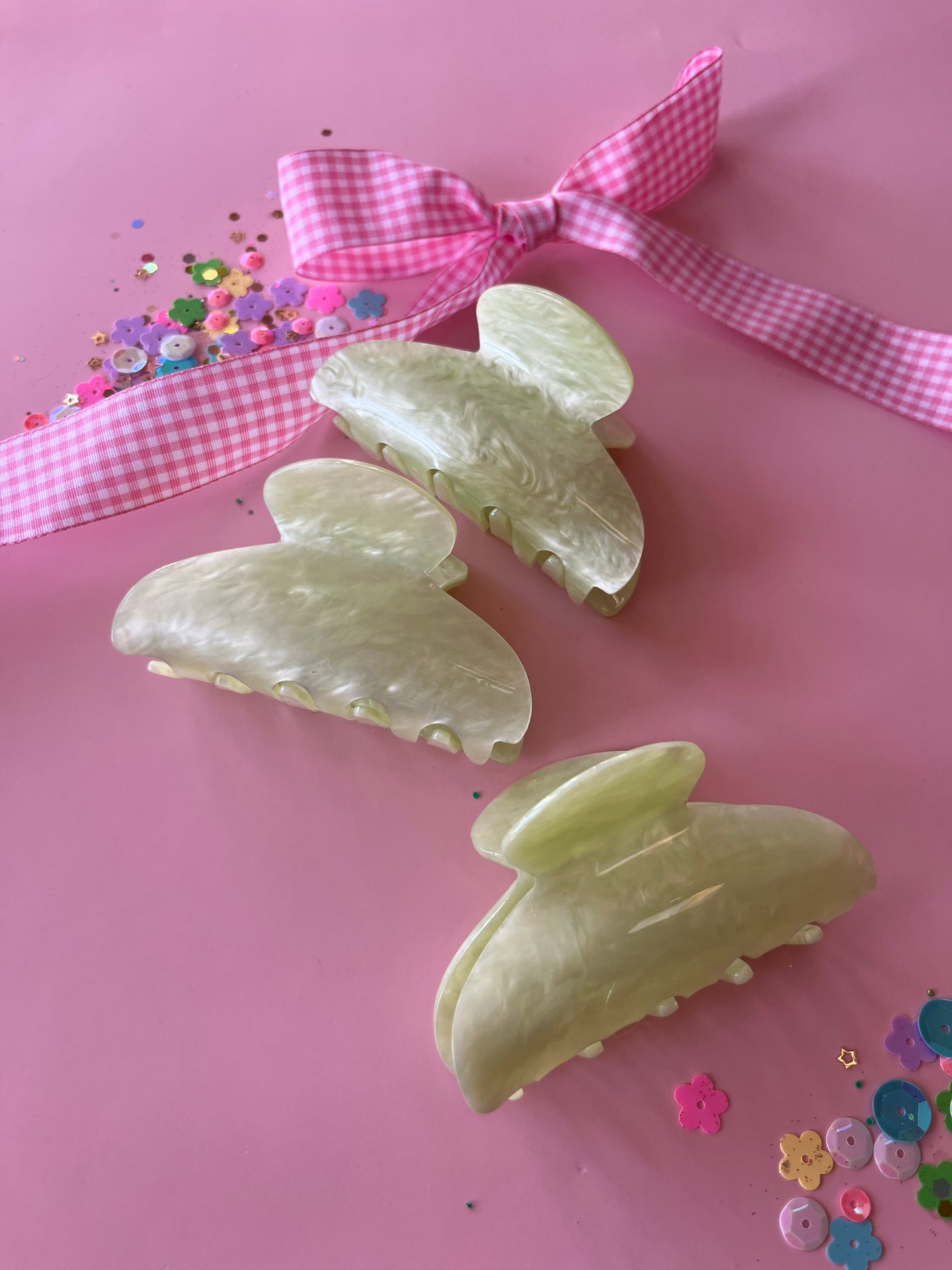 Pale Green Medium Claw Clip