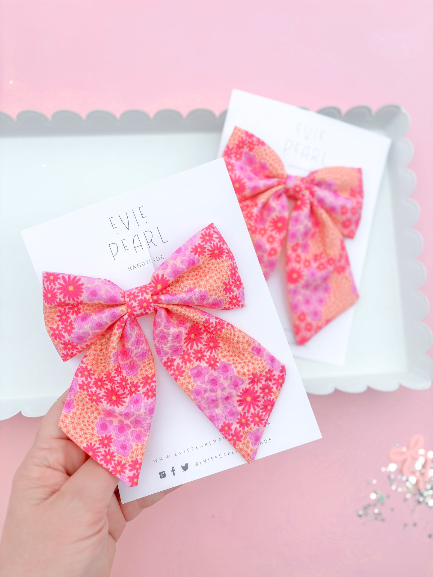 Pink & Orange Daisy Medium Sailor Bow