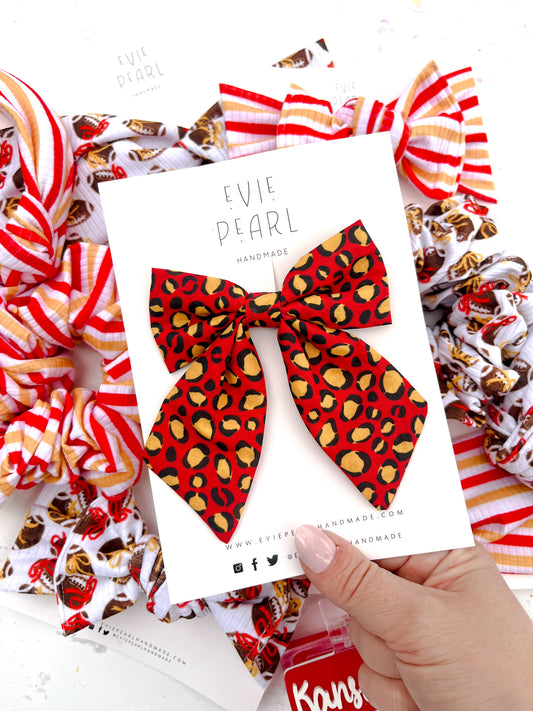 Red Gold Leopard Medium Sailor Bow