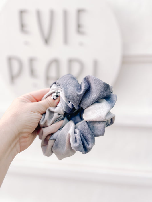 : Neutral tie-dye scrunchie in regular and oversized sizes – soft beige and cream hair accessory for women, teens, and girls.