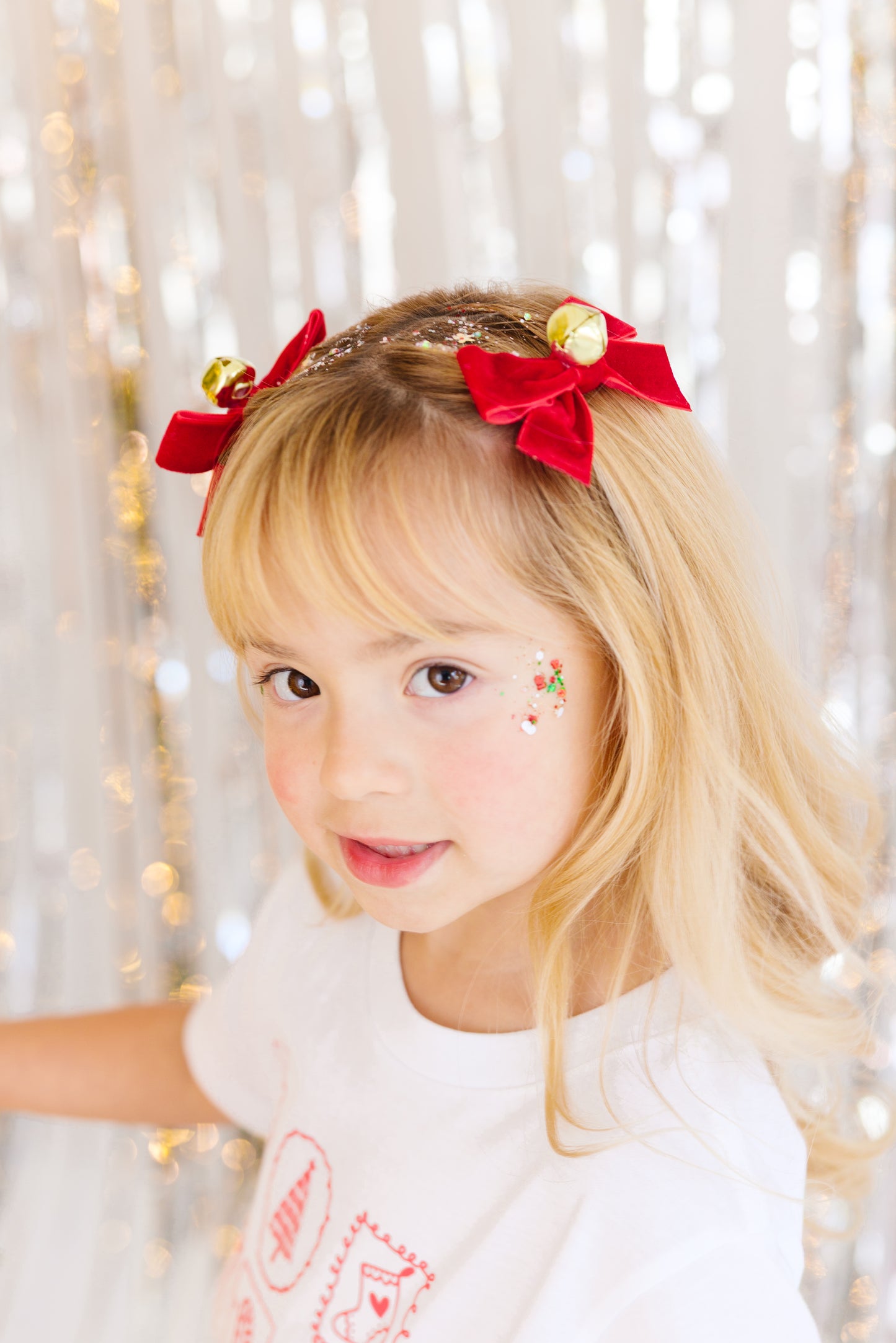 Red Velvet Jingle Bell Small Bow Pigtail Set