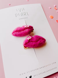 Hot Pink Small Lips Pigtail Set