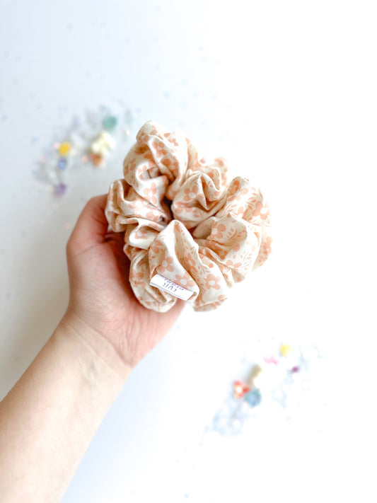 Cream light pink floral Regular Scrunchy