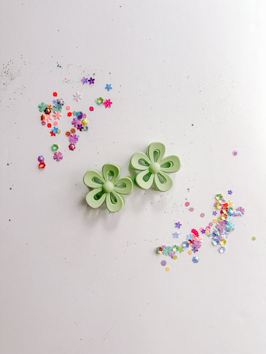 Green Flower Claw Clip