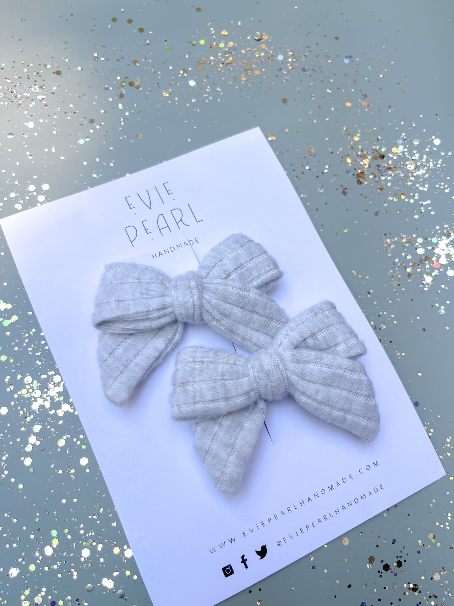Gray Knit Small Pinwheel Pigtails