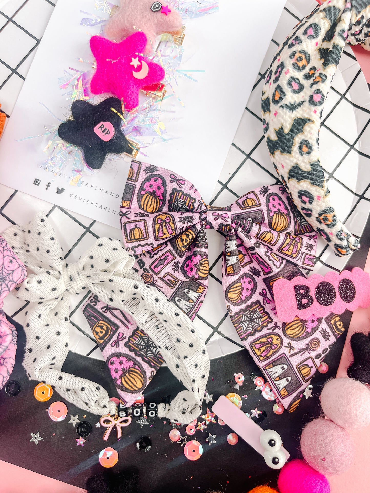 Ghost Pumpkin Frames Medium Sailor Bow